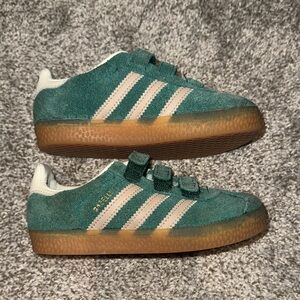 Adidas Kids Teal and White Sneakers